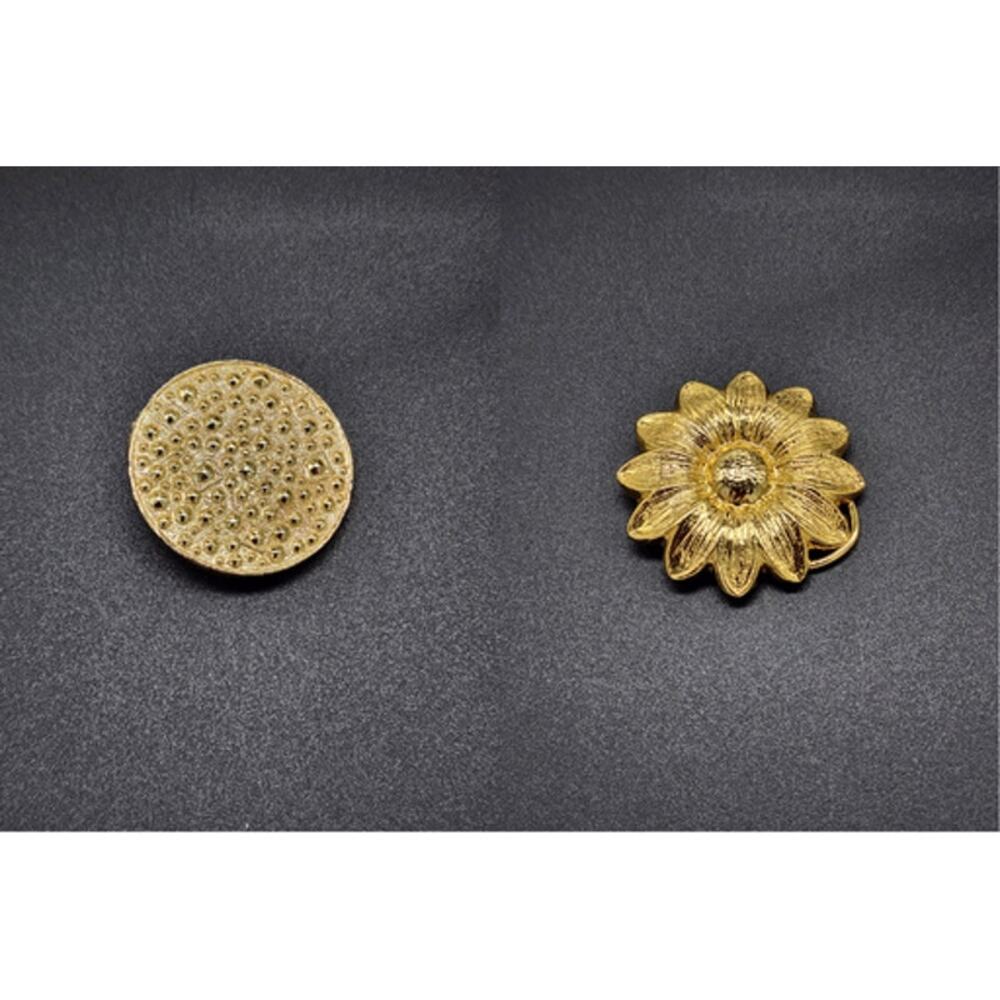 Vintage Set of 2 Gold Tone Scarf Clips, Sunflower and Textured Round Designs